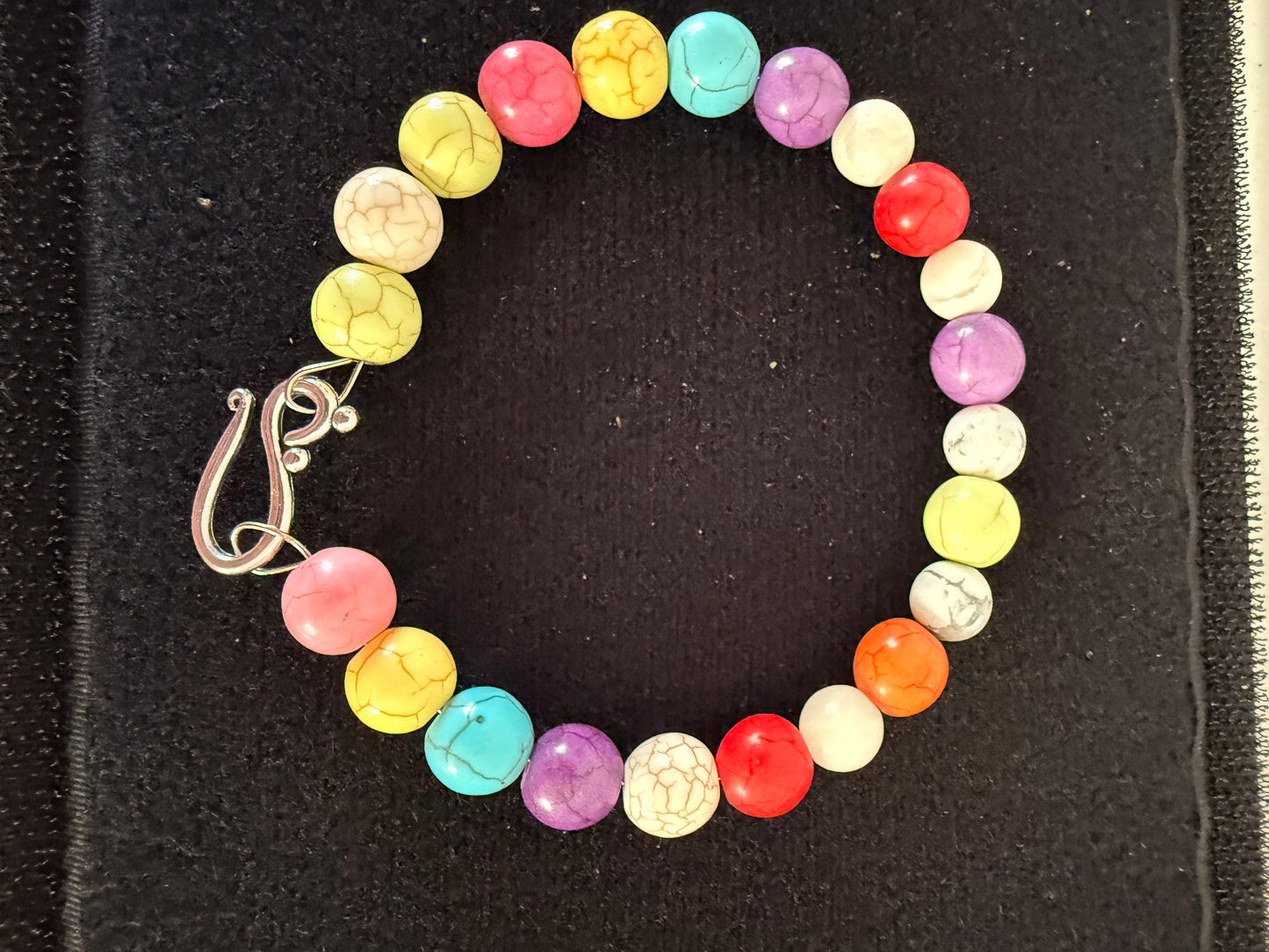 Handmade 8 Inch Colorful Beaded Wire Bracelet for Women – One of a Kind