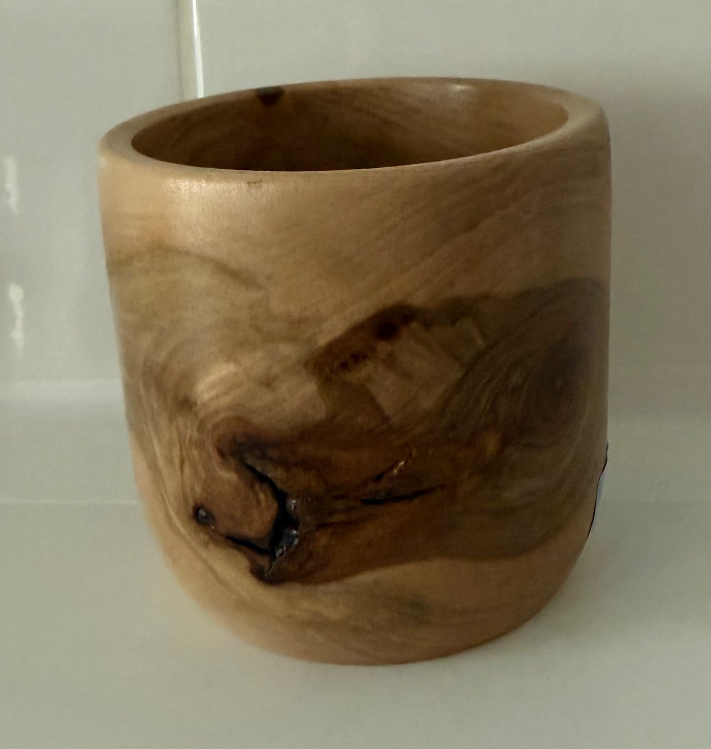 Smooth wooden decorative plant pot gift with natural grain patterns by Today’s Hobbies