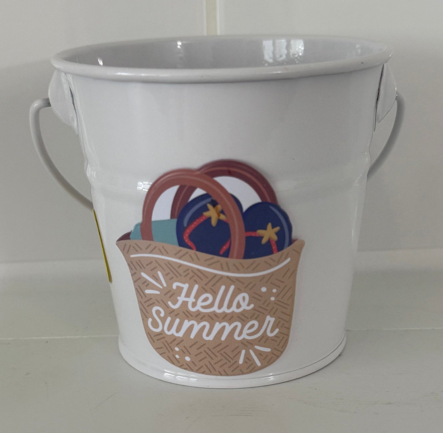 White tin with Hello Summer design, part of the handcrafted home organizer set by Today’s Hobbies