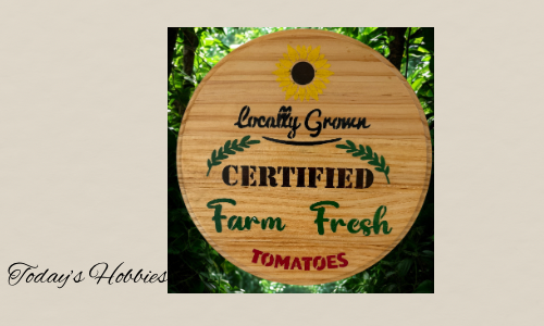 Today’s Hobbies wood pet themed welcome plaque with locally grown certified farm fresh tomatoes design