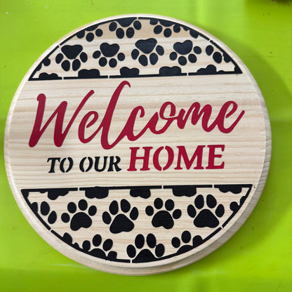 Today’s Hobbies pet themed welcome plaque made of wood with red and black paw prints